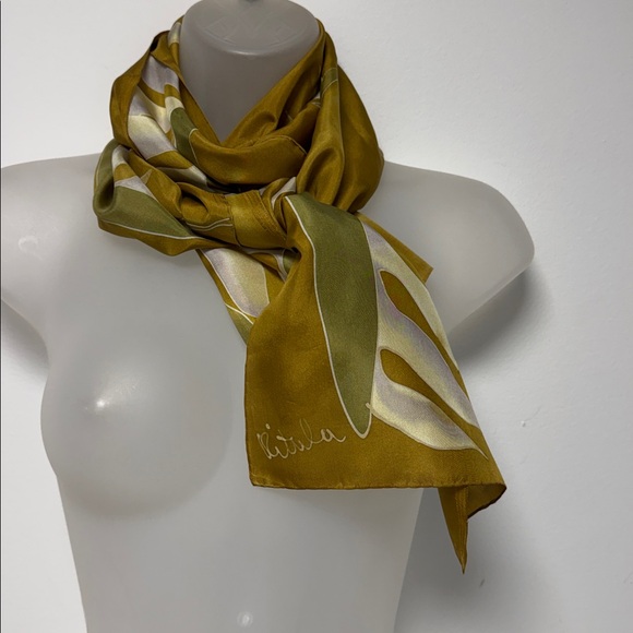 Artistic Silk Oblong Scarf with Abstract Tropical Design - Picture 9 of 10